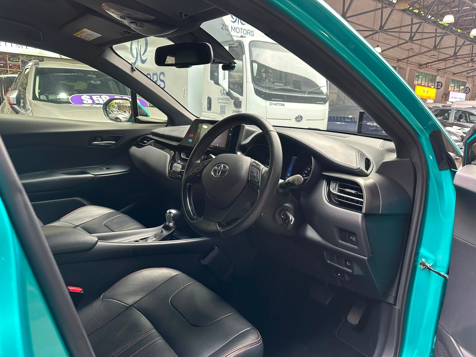 Toyota C-HR 1.2 Turbo Active photo 7